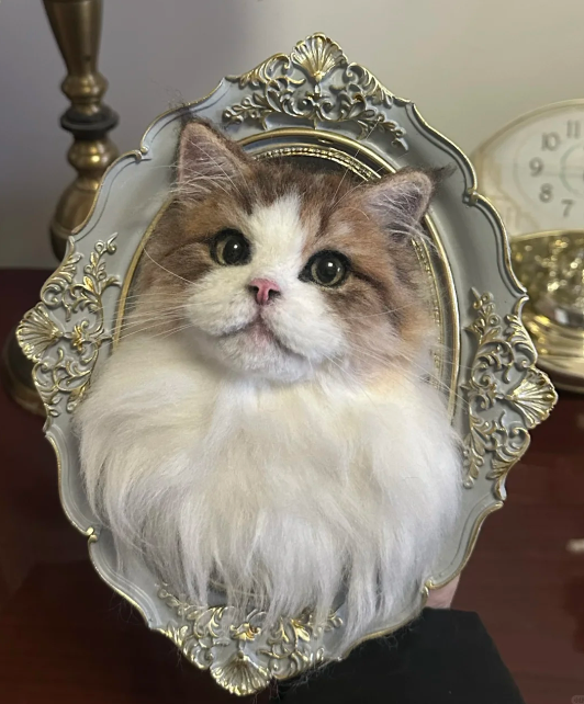 Custom Crown Framed Portrait without Paws (Suitable for All Cat and Dog Breeds)