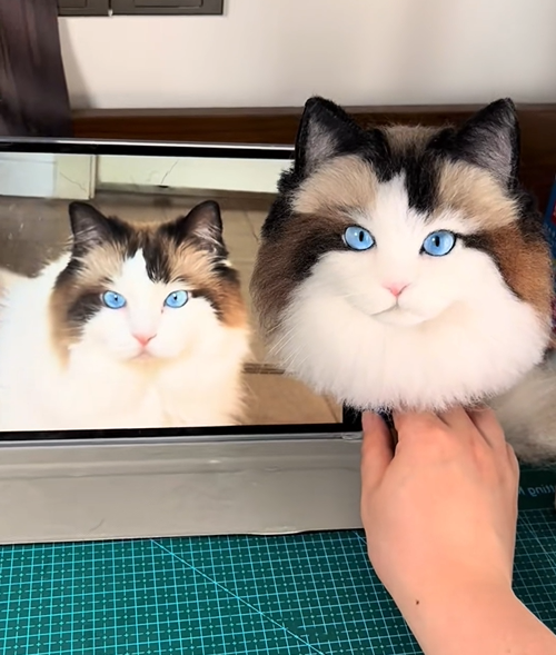 Custom Pet Portrait Keychain (Suitable for All Cat and Dog Breeds)