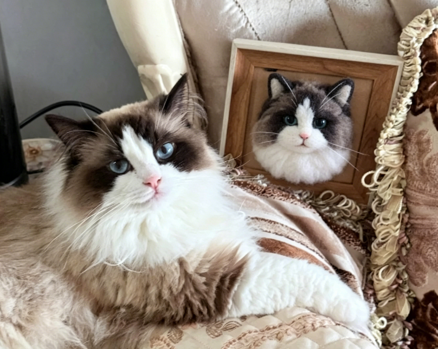 Custom Framed Portrait without Paws (Suitable for All Cat and Dog Breeds)